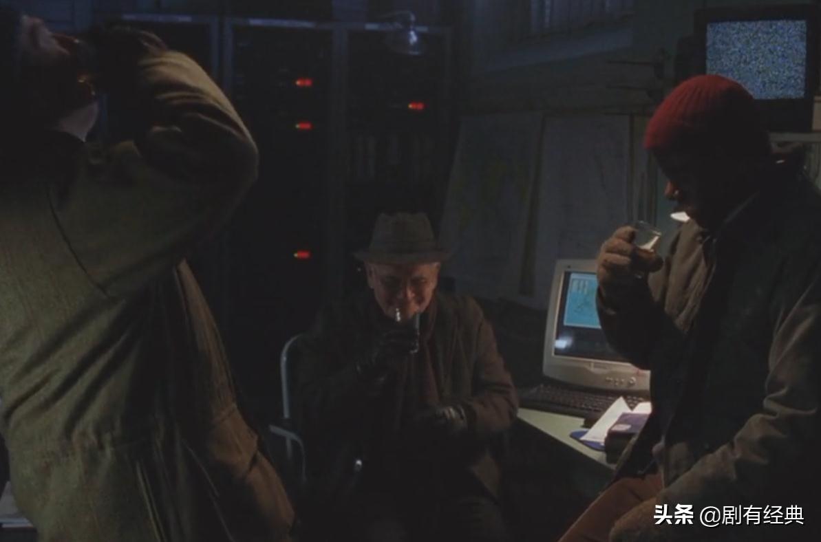 最新灾难片，时代宏大叙事下的灾难震撼影像