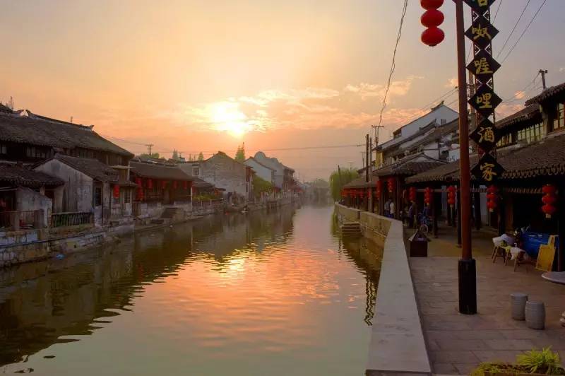 枫泾七路最新时刻表揭秘，小巷深处的特色小店探秘之旅