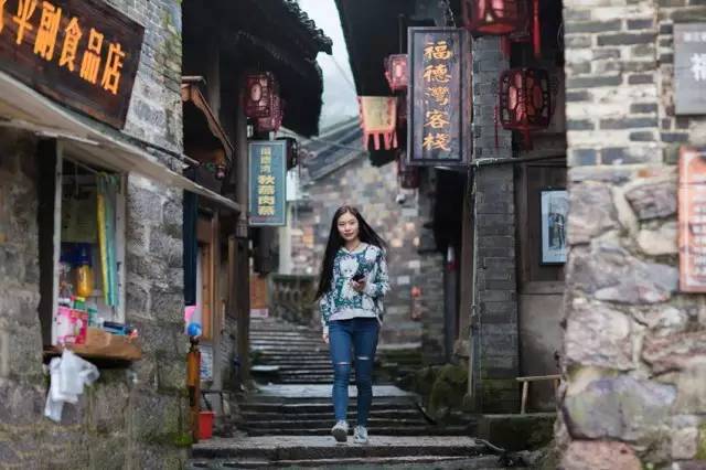 最新出口三检揭秘,小巷中的美食宝藏探索