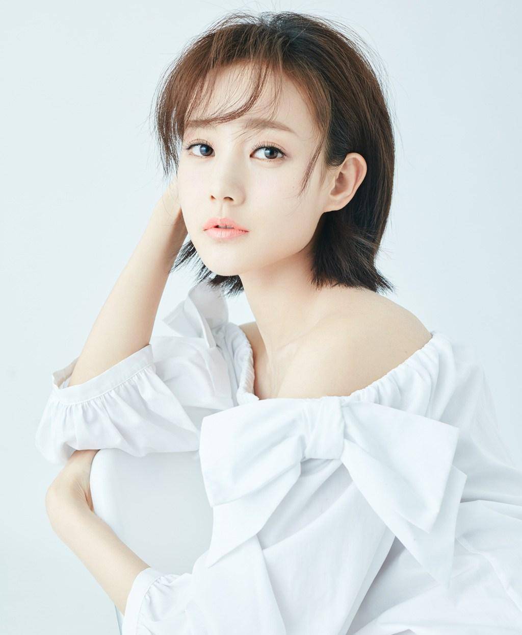 汤洁演员,演艺之路的璀璨之星