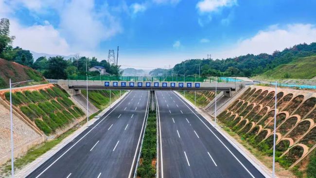 益娄高速上的温情交响曲,速度与友情的相遇标题建议,益娄高速最新动态,温情故事与速度与友情的交响之旅。