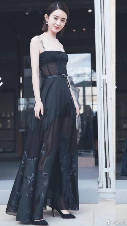 赵丽颖最新街拍短发,时尚魅力的转变之旅