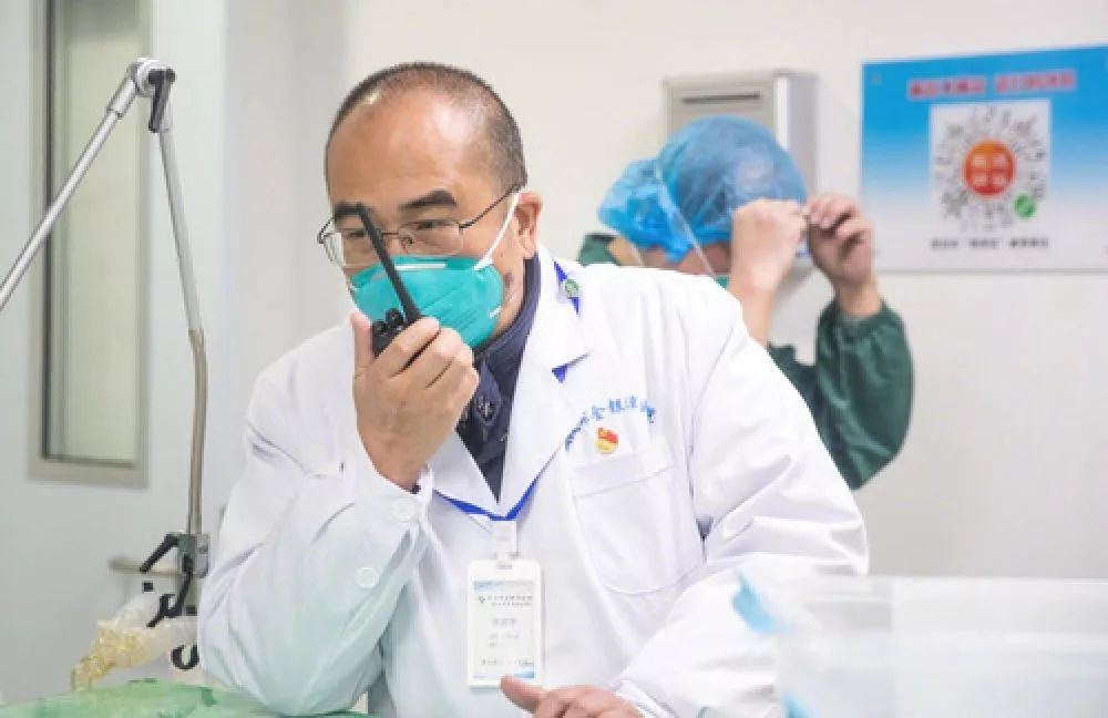 管晓春最新出诊时间及其在医学领域的明星风采