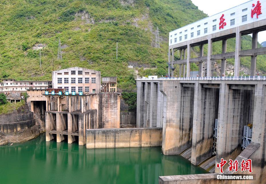 桂冠电力股票最新动态,温馨日常故事中的股市讯息