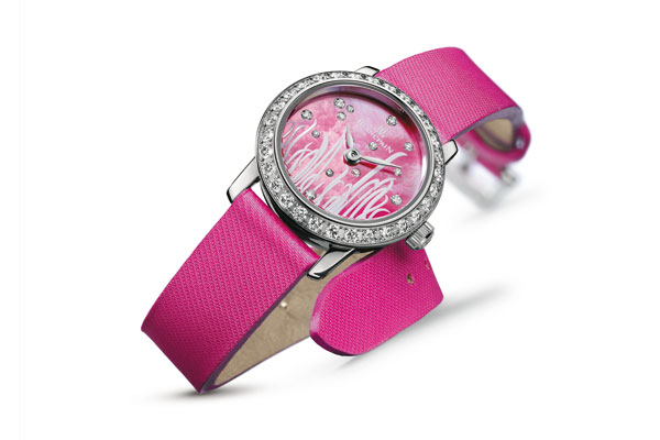 雷达新款女表,小巷中的时尚隐秘宝藏