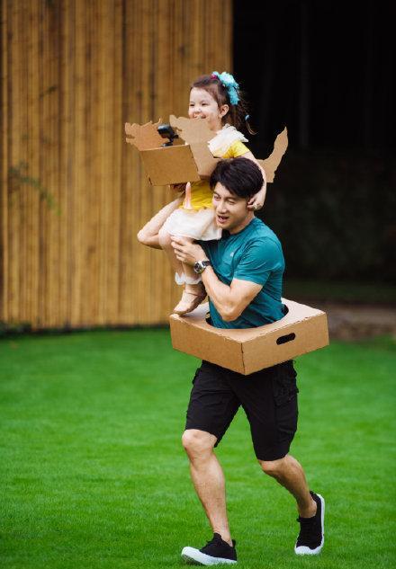 郑爽最新CP与大自然共舞,寻找内心的平和节奏之旅