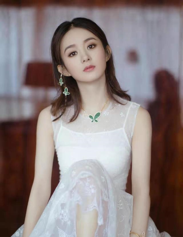 赵丽颖近照展现日常小美好与友情纽带,温馨曝光引人瞩目