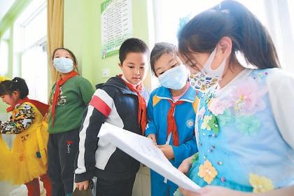 翡翠电视台,爱的纽带,温馨相伴的日常时光