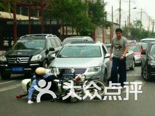 单县车祸最新消息与小巷美食之旅揭秘