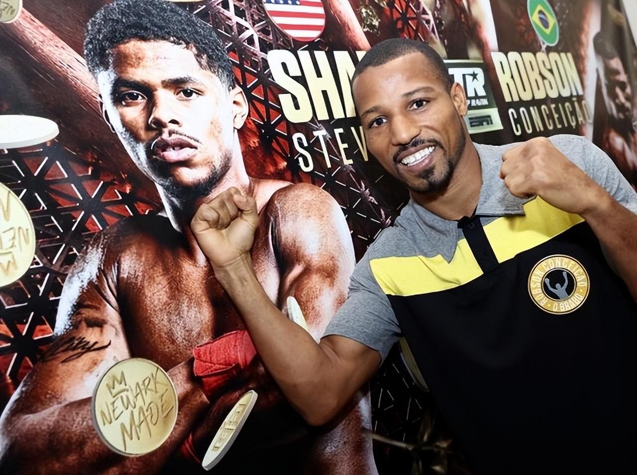 梅威瑟再现传奇之战,热血沸腾的赛场瞬间!