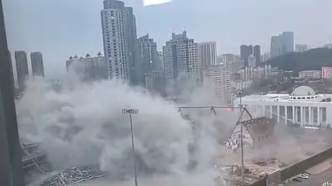 大连台风最新动态及小巷中的隐秘魅力