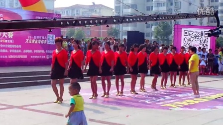 格格最新广场舞的日常与风采展示