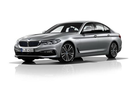 宝马5系最新动态,驶向自然,探寻内心宁静之旅