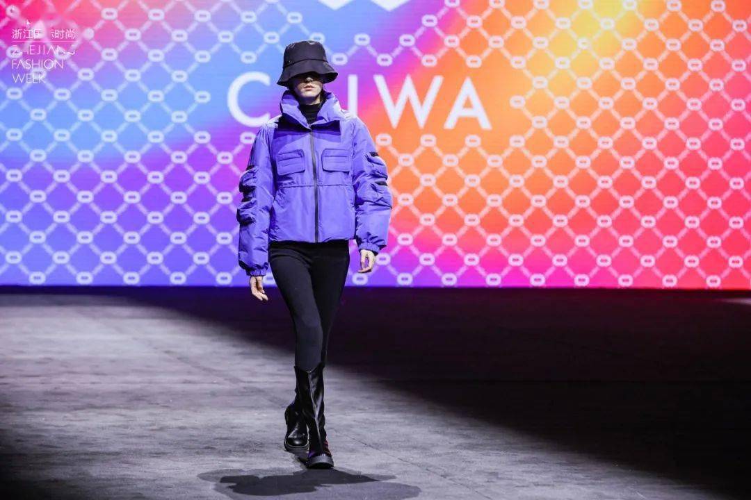 Caoliu最新趋势,引领时尚新浪潮,成为潮流新风向标!