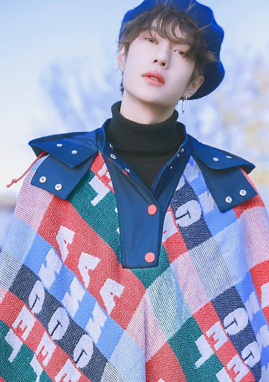 王源最新照片曝光,展现青春活力时尚风采