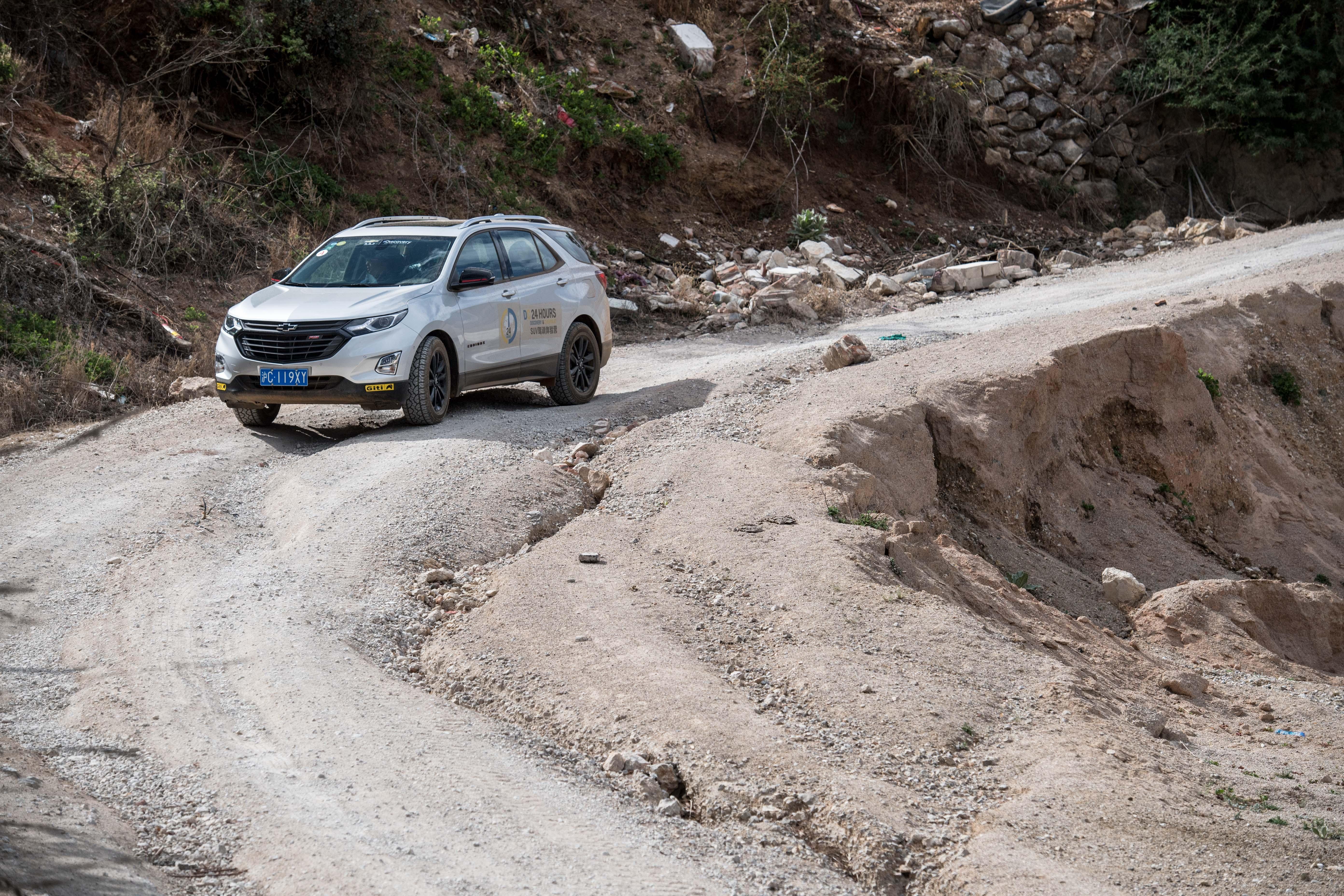 雪佛兰最新款SUV驾驶体验与操作指南揭秘