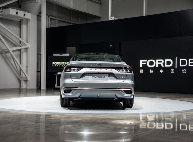 福特蒙迪欧最新款,时代先锋的华丽蜕变