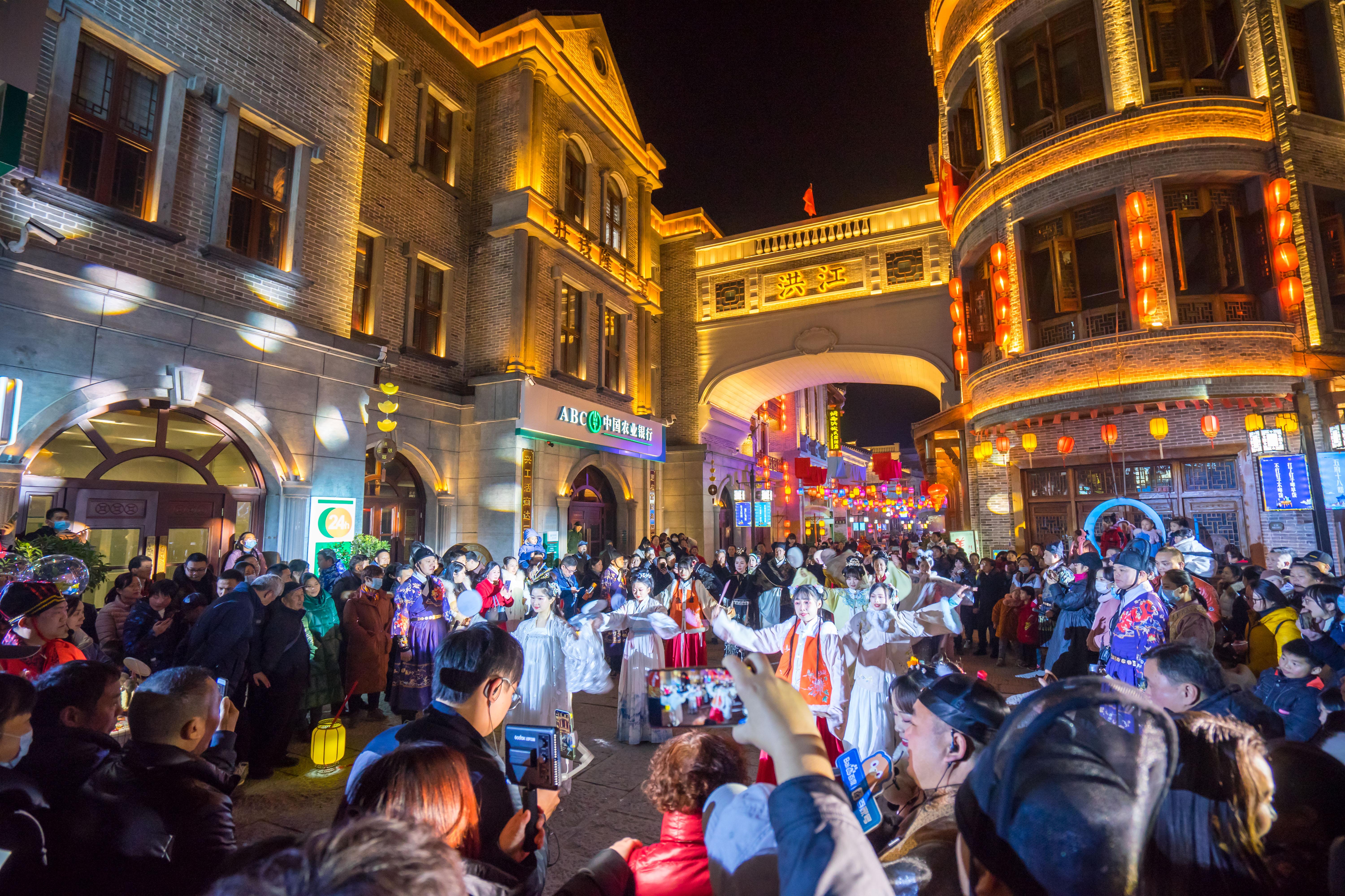 小巷深处的电影宝藏馆,最新电影BT下载全攻略