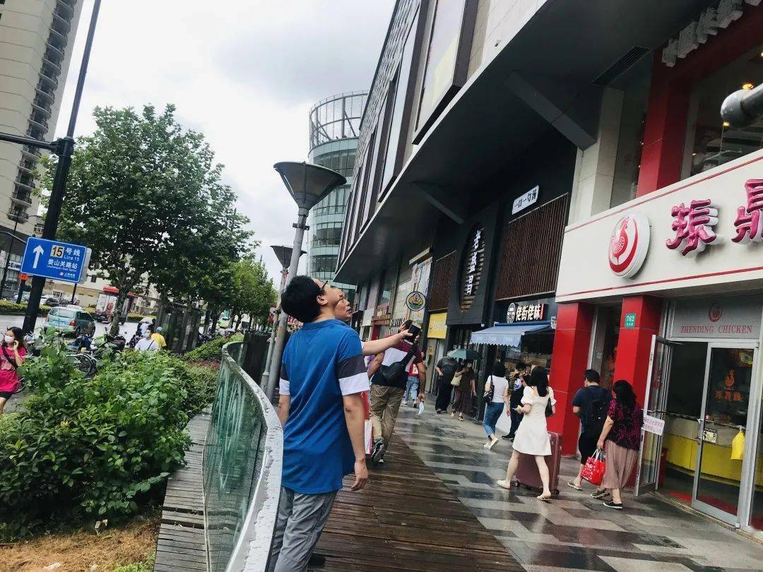 台风安比最新消息,小巷奇遇揭示特色小店的隐秘魅力