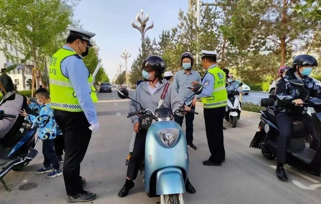 电瓶车新规最新动态,绿色出行,启程心灵之旅